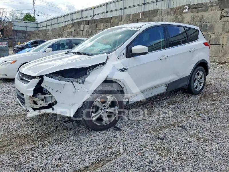 2016 Ford ESCAPE photo