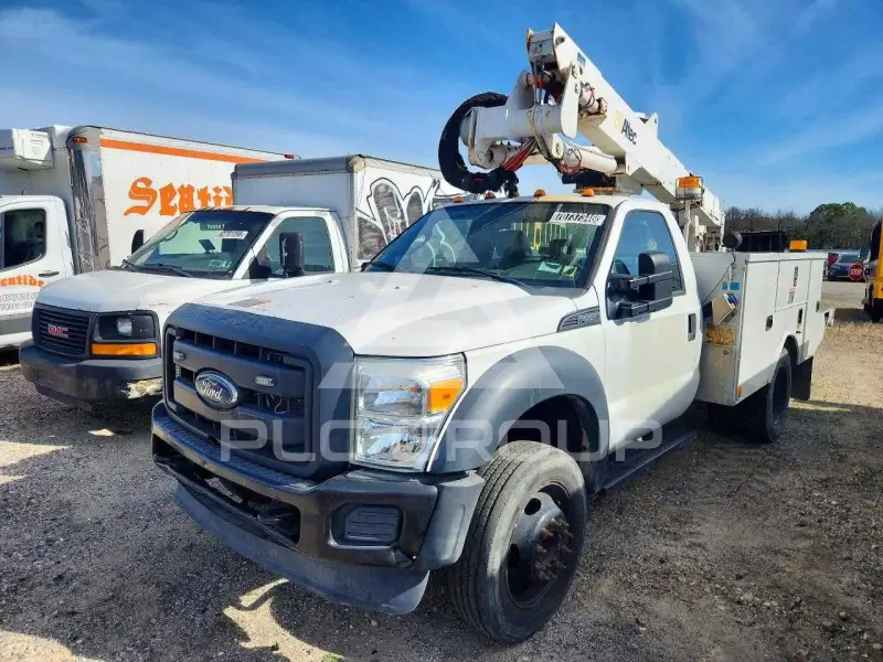 2016 Ford F-550 фото