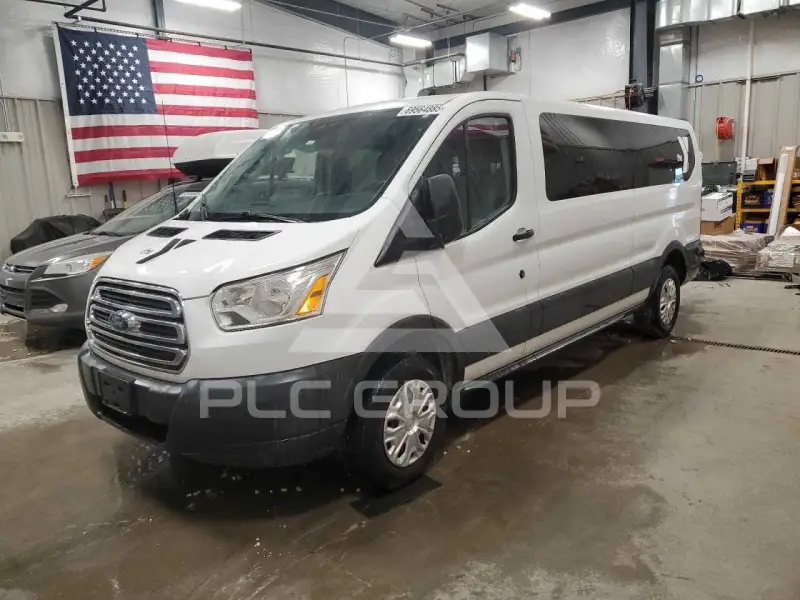 2016 Ford TRANSIT photo