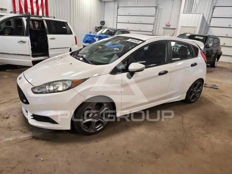 2016 Ford FIESTA photo
