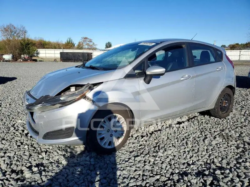 2016 Ford FIESTA фото