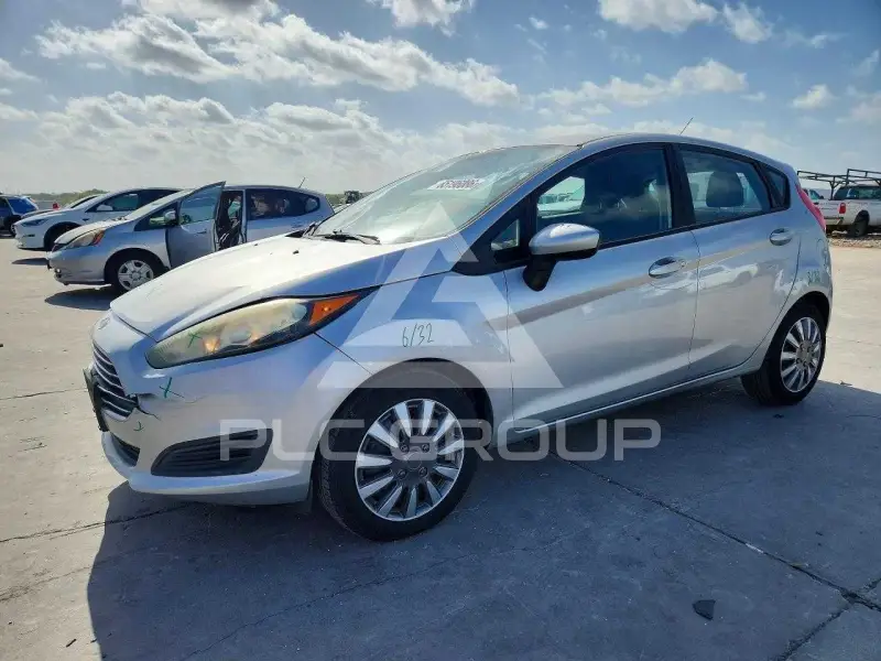 2016 Ford FIESTA фото