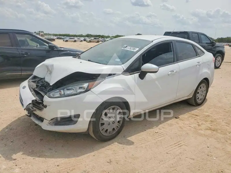 2016 Ford FIESTA фото