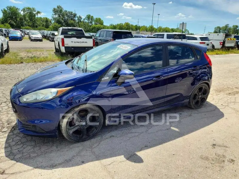 2016 Ford FIESTA фото