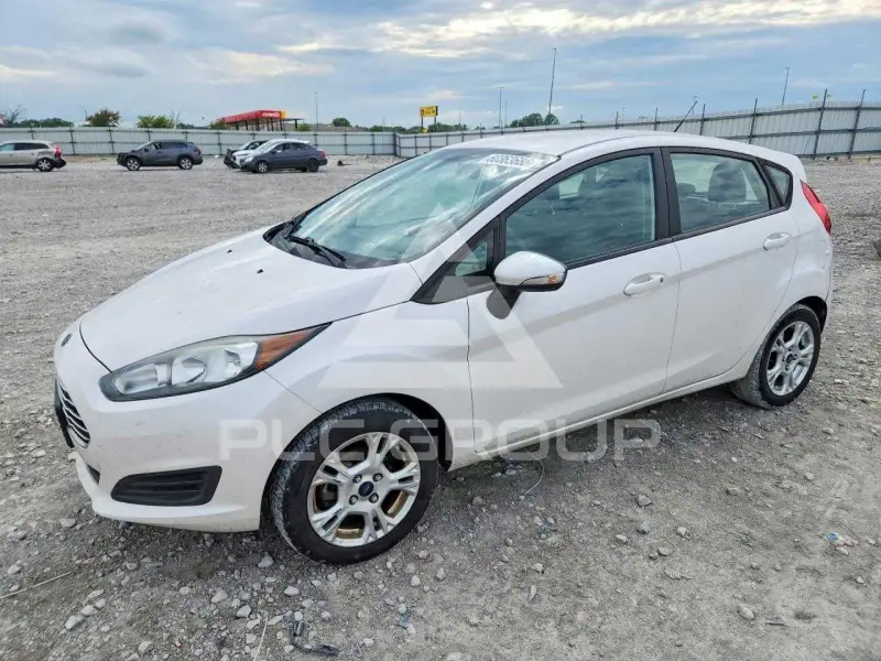 2016 Ford FIESTA фото
