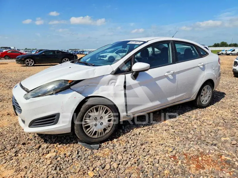 2016 Ford FIESTA фото