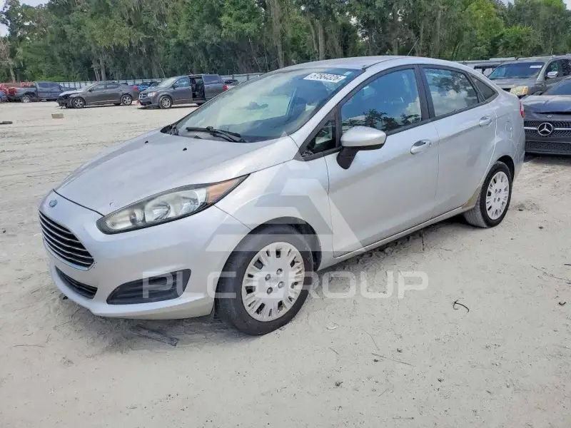 2016 Ford FIESTA фото