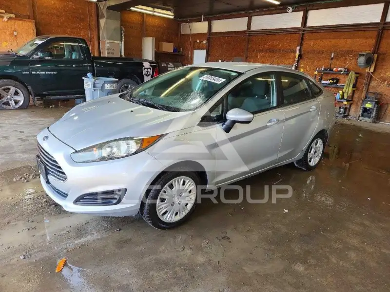 2016 Ford FIESTA photo