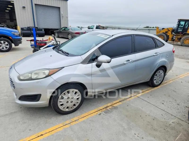 2016 Ford FIESTA фото