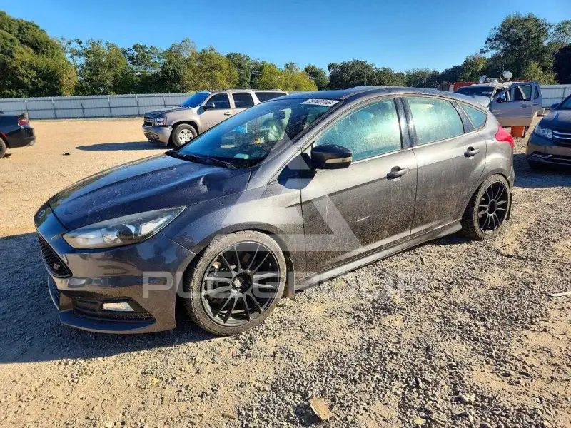 2016 Ford FOCUS фото