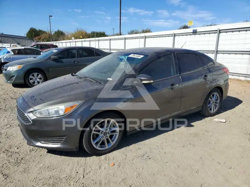 2016 Ford FOCUS фото