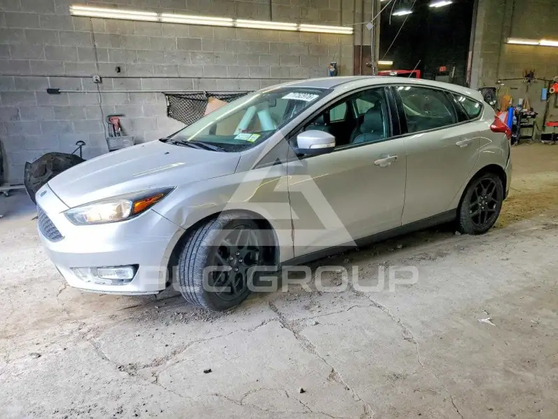 2016 Ford FOCUS фото