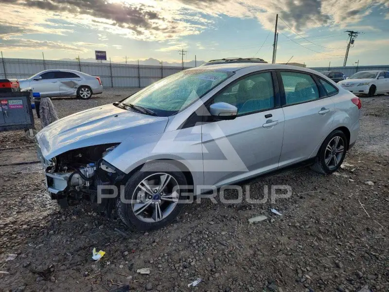 2016 Ford FOCUS фото