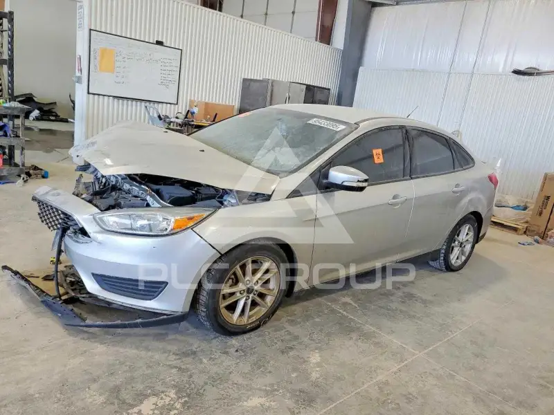 2016 Ford FOCUS photo