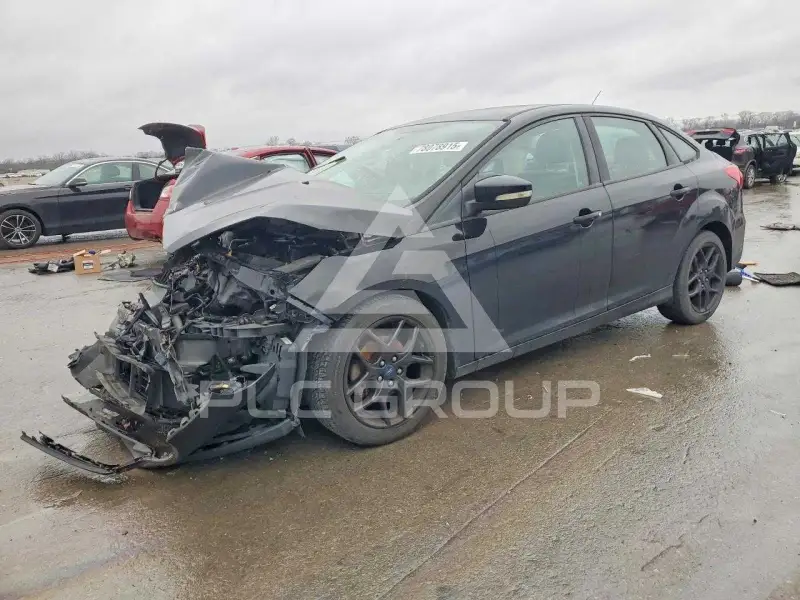 2016 Ford FOCUS photo
