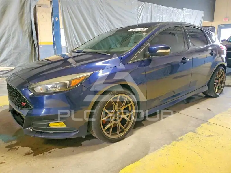 2016 Ford FOCUS фото