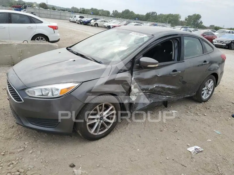 2016 Ford FOCUS фото
