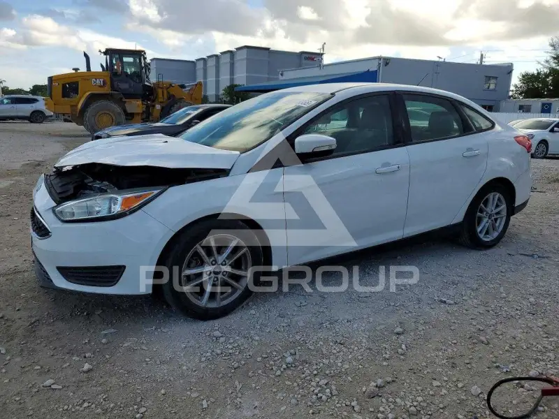 2016 Ford FOCUS photo