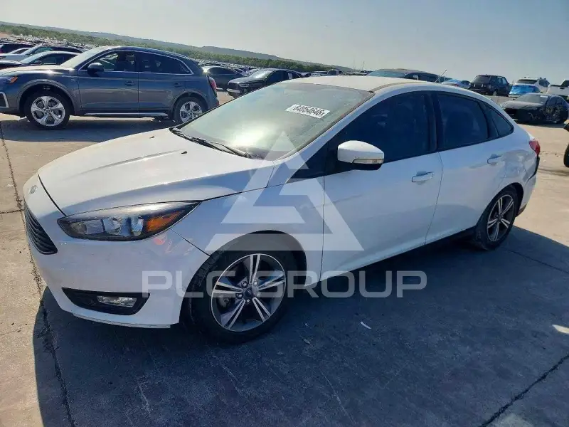 2016 Ford FOCUS photo