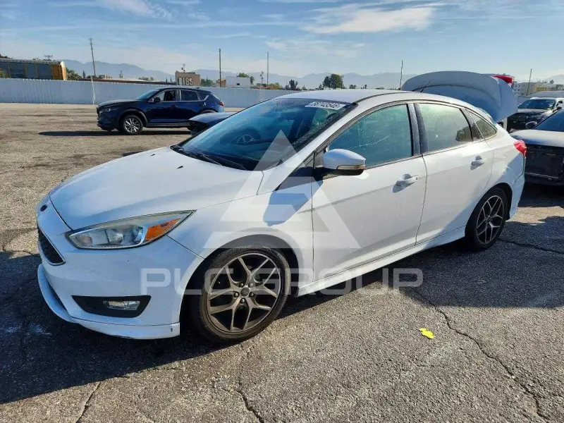 2016 Ford FOCUS фото