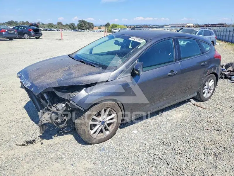 2016 Ford FOCUS photo
