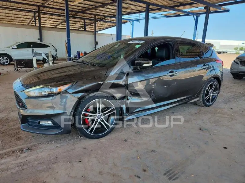 2016 Ford FOCUS фото