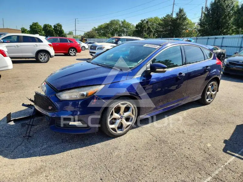 2016 Ford FOCUS фото