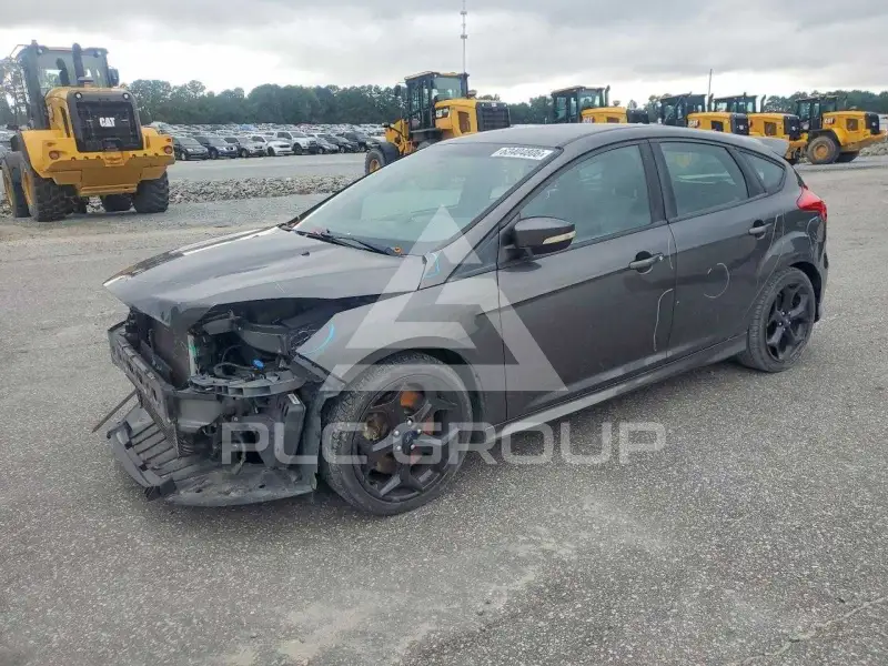 2016 Ford FOCUS фото