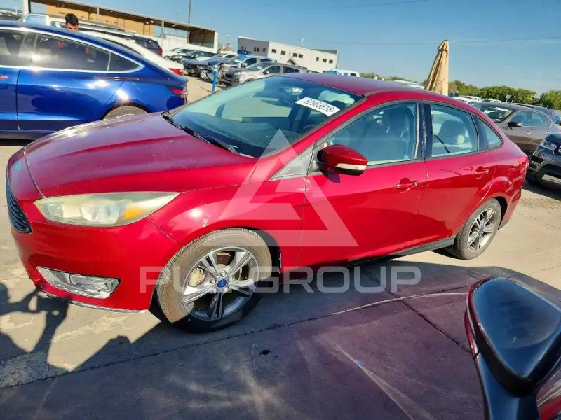 2016 Ford FOCUS фото
