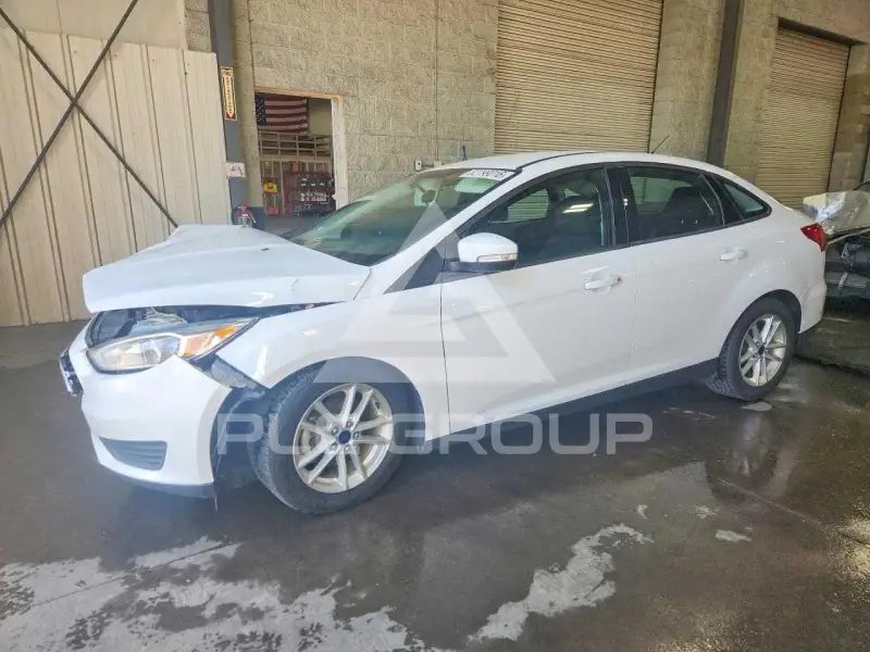 2016 Ford FOCUS фото