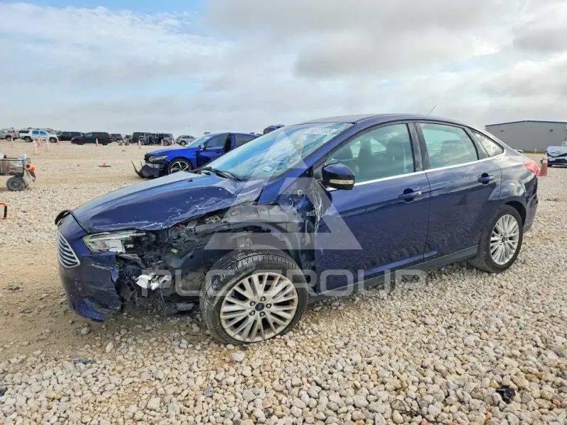 2016 Ford FOCUS фото