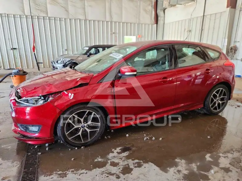 2016 Ford FOCUS photo