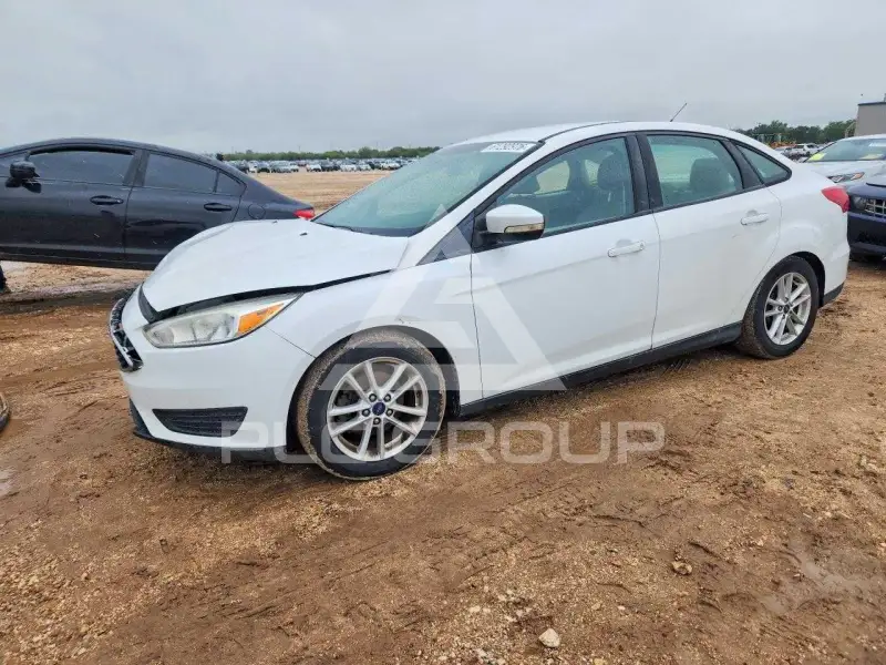 2016 Ford FOCUS фото