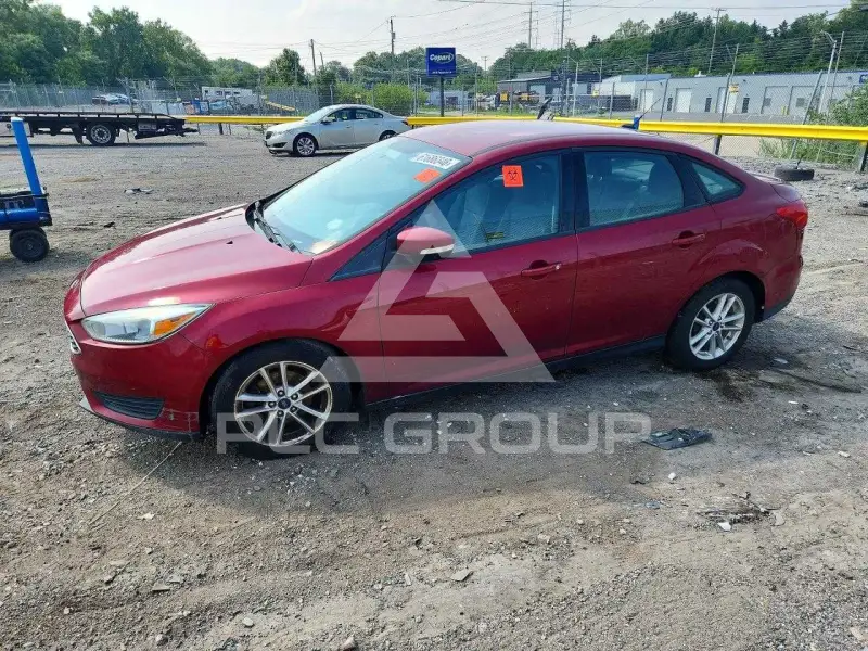 2016 Ford FOCUS photo