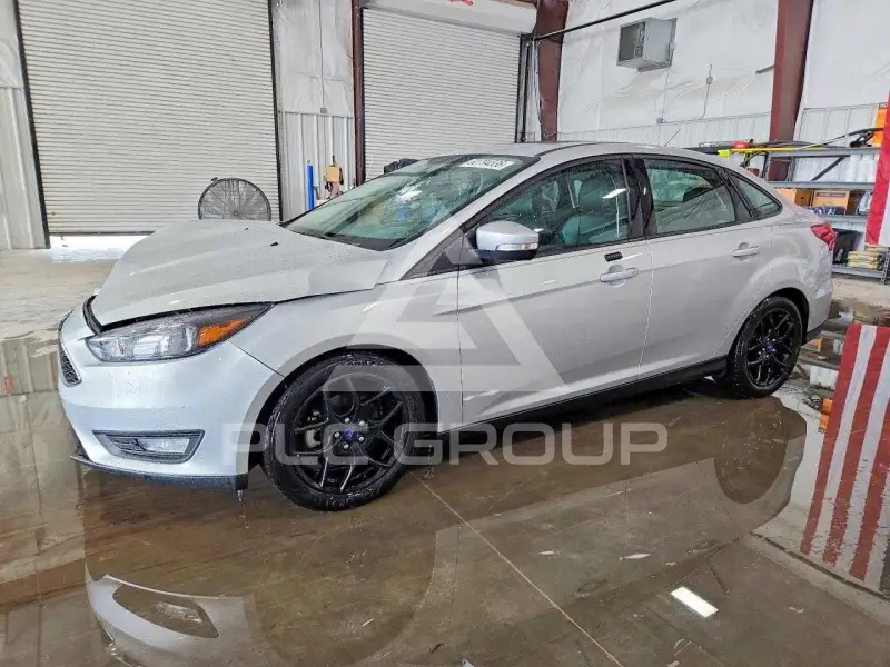 2016 Ford FOCUS фото