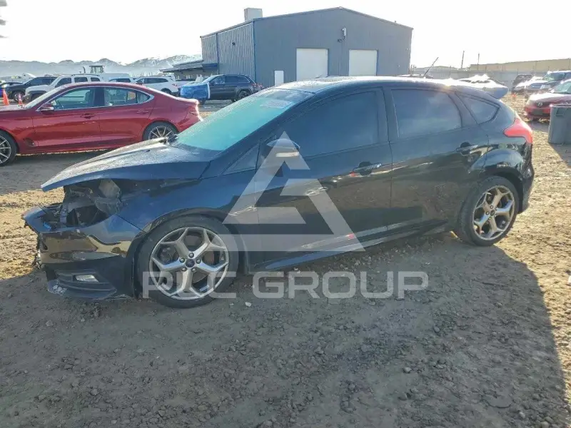 2016 Ford FOCUS photo