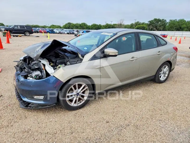 2016 Ford FOCUS фото