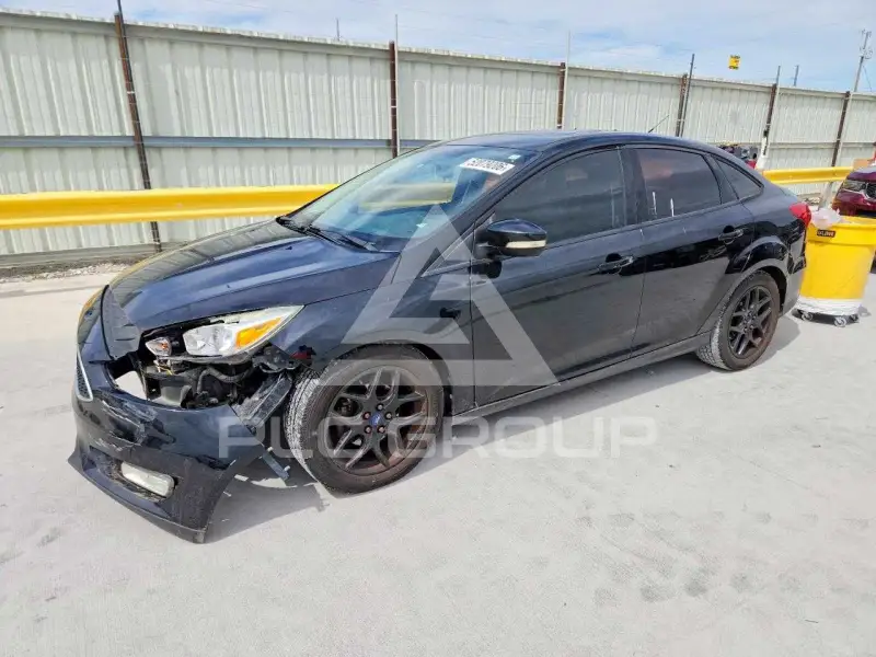 2016 Ford FOCUS фото
