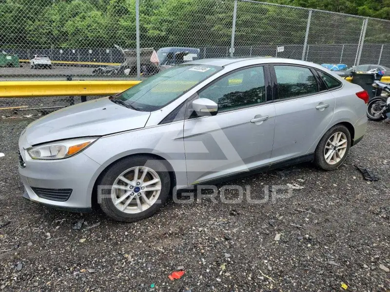 2016 Ford FOCUS фото