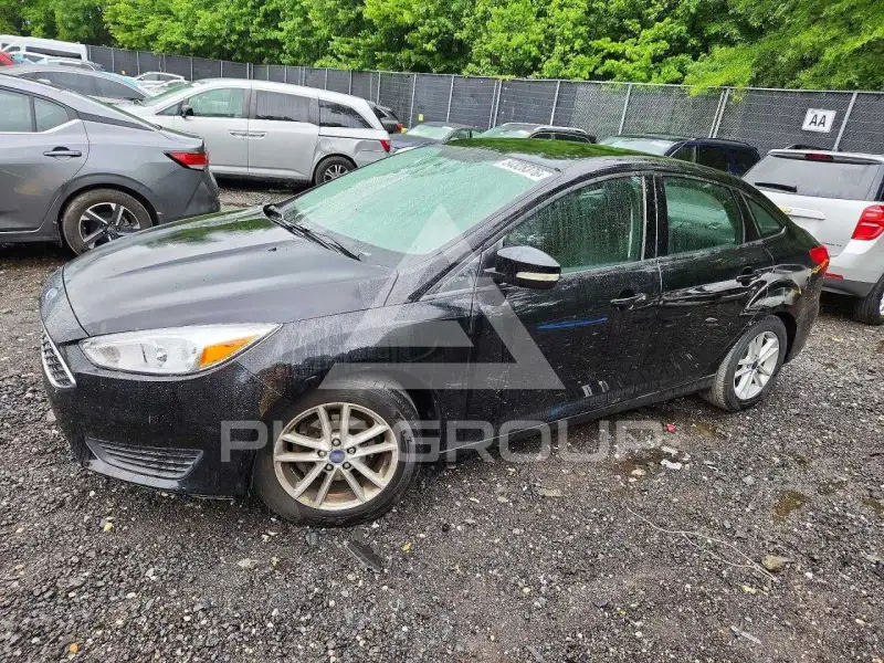 2016 Ford FOCUS photo