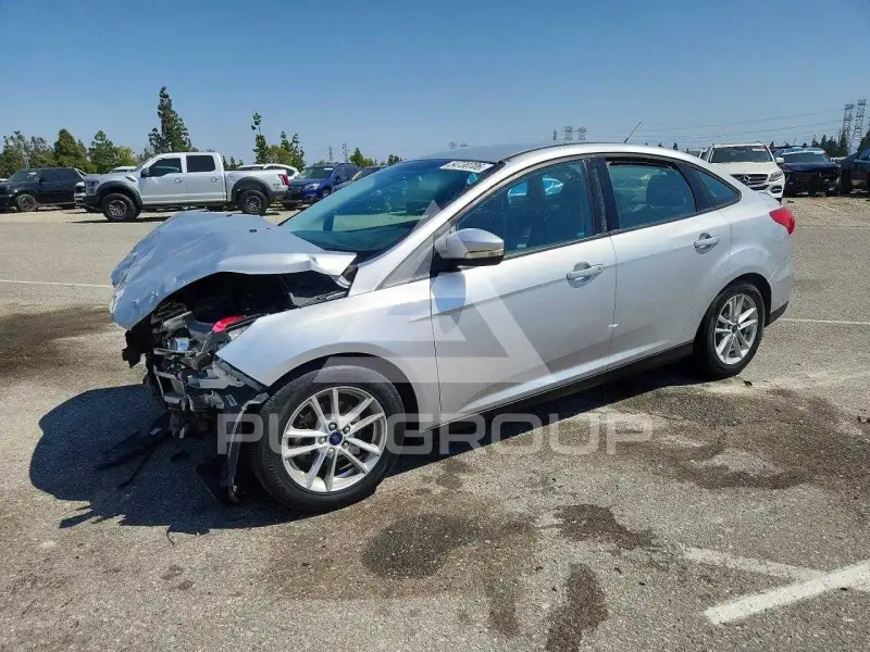 2016 Ford FOCUS фото