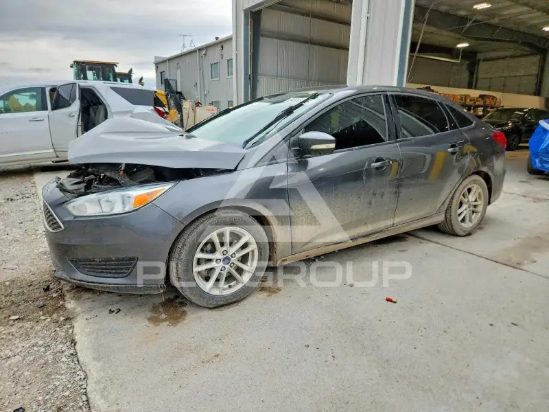 2016 Ford FOCUS photo