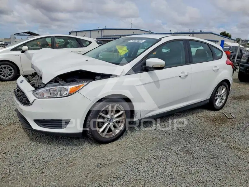 2016 Ford FOCUS photo