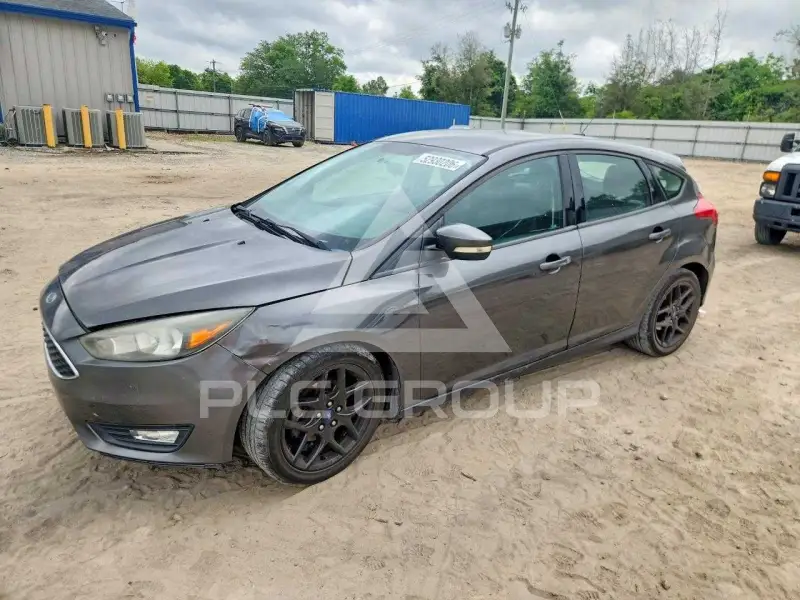 2016 Ford FOCUS photo