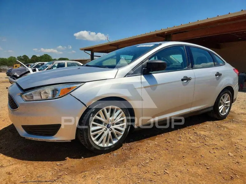 2016 Ford FOCUS фото