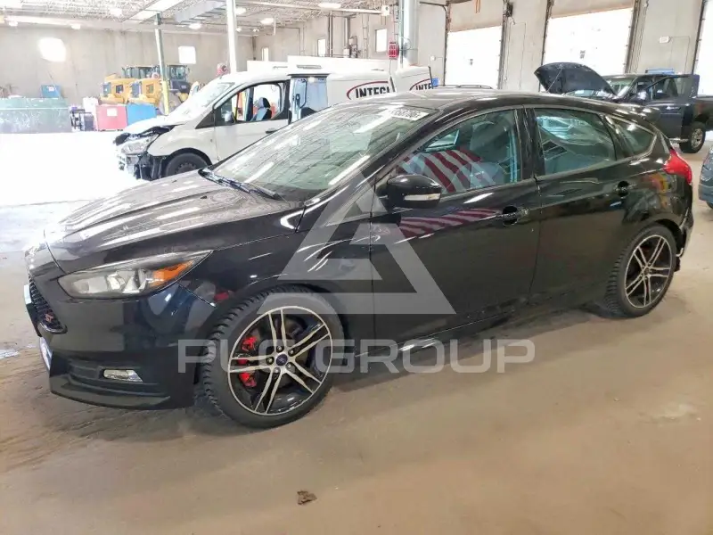 2016 Ford FOCUS фото