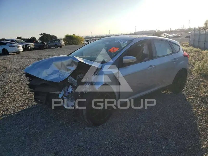 2016 Ford FOCUS photo