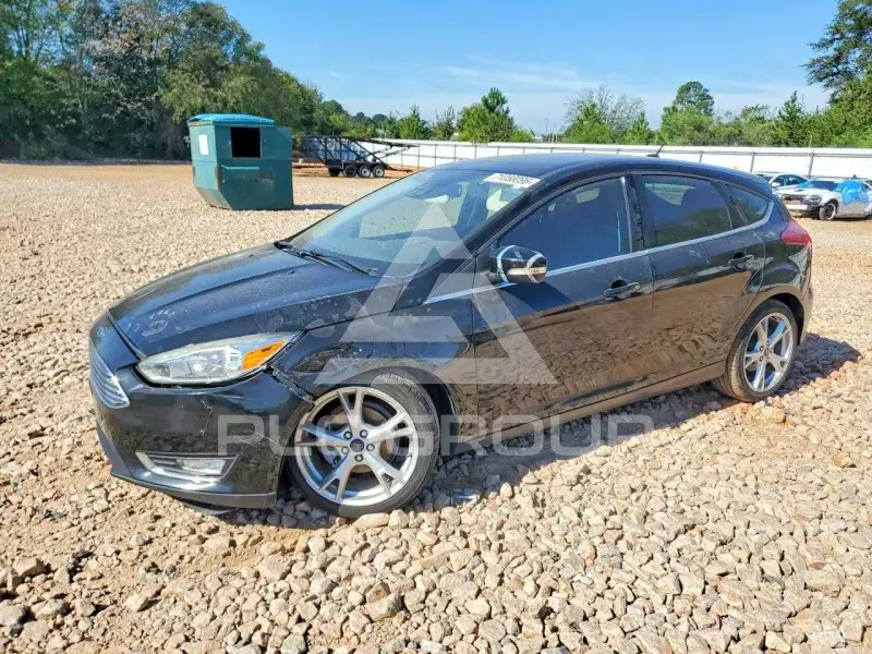 2016 Ford FOCUS фото