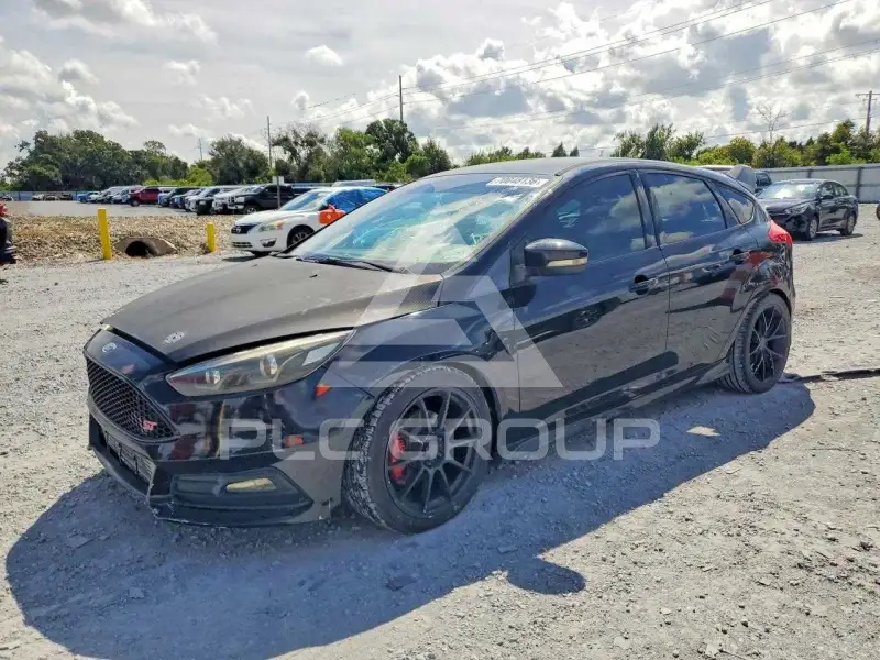 2016 Ford FOCUS фото