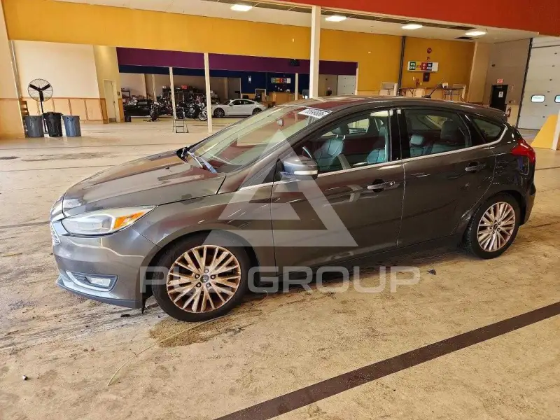 2016 Ford FOCUS фото